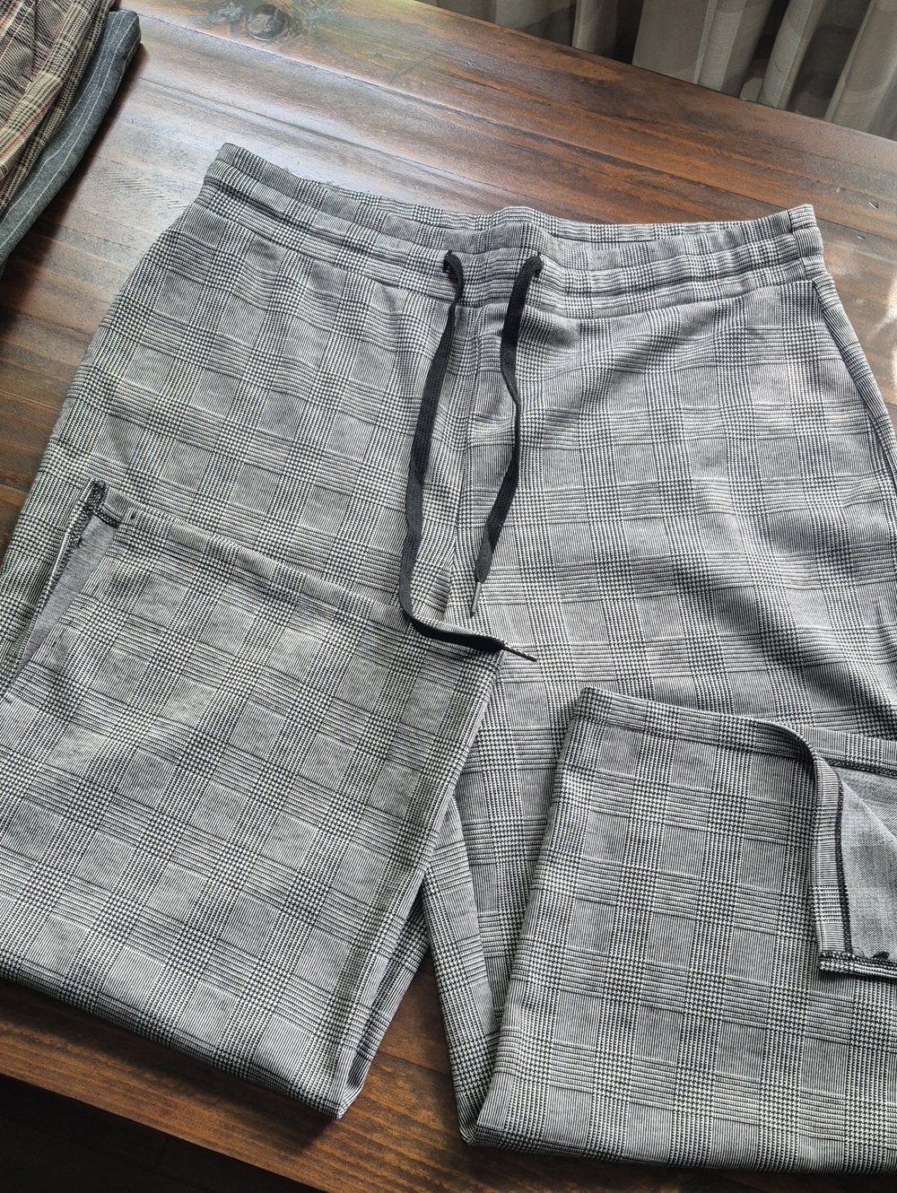 NWOT one by Chapter One Crop Wide Leg Pants